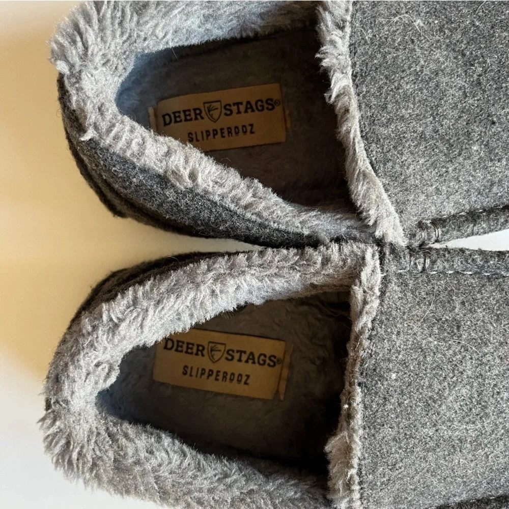 Deer Stag Slipperooz Gray Fuzzy Slipperooz